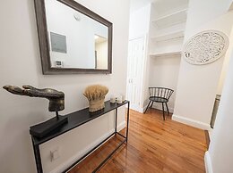 Stylish One Bedroom Apt on UES
