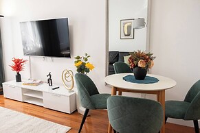 Stylish One Bedroom Apt on UES