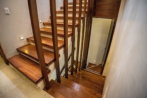 Casa Relaxo Waterfront Villa with Private Dock in Bacalar Lagoon