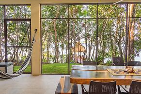 Casa Relaxo Waterfront Villa with Private Dock in Bacalar Lagoon