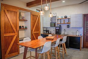 Casa Relaxo Waterfront Villa with Private Dock in Bacalar Lagoon