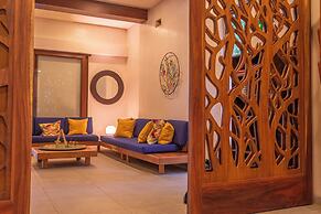 Casa Relaxo Waterfront Villa with Private Dock in Bacalar Lagoon