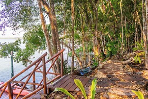 Casa Relaxo Waterfront Villa with Private Dock in Bacalar Lagoon