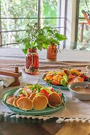 Casa Relaxo Waterfront Villa with Private Dock in Bacalar Lagoon