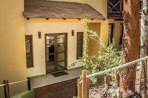 Casa Relaxo Waterfront Villa with Private Dock in Bacalar Lagoon