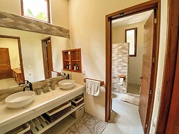 Casa Relaxo Waterfront Villa with Private Dock in Bacalar Lagoon