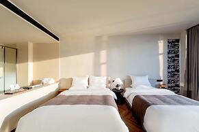 Dali Qingmai Seaview Resort (North Courtyard)