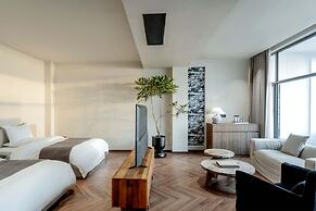 Dali Qingmai Seaview Resort (North Courtyard)