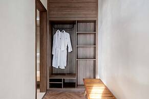 Dali Qingmai Seaview Resort (North Courtyard)