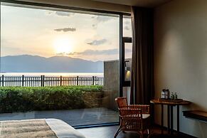 Dali Qingmai Seaview Resort (North Courtyard)