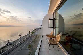 Dali Qingmai Seaview Resort (North Courtyard)