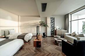 Dali Qingmai Seaview Resort (North Courtyard)