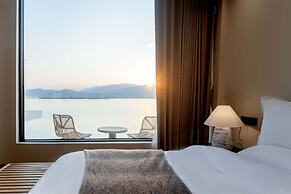 Dali Qingmai Seaview Resort (North Courtyard)