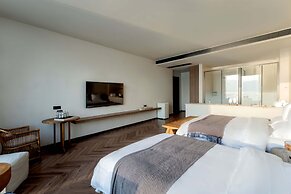 Dali Qingmai Seaview Resort (North Courtyard)