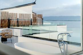 Dali Qingmai Seaview Resort (North Courtyard)