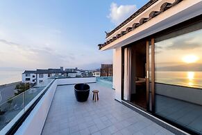 Dali Qingmai Seaview Resort (North Courtyard)