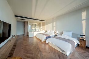 Dali Qingmai Seaview Resort (North Courtyard)