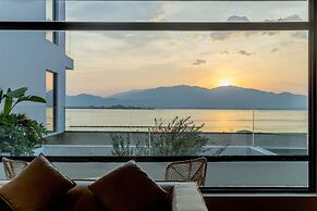 Dali Qingmai Seaview Resort (North Courtyard)