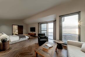 Dali Qingmai Seaview Resort (North Courtyard)