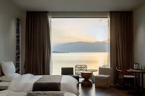 Dali Qingmai Seaview Resort (North Courtyard)