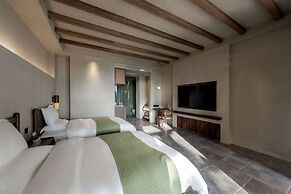 Dali Qingmai Seaview Resort