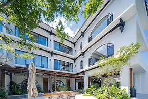 Dali Qingmai Seaview Resort