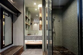 Dali Qingmai Seaview Resort