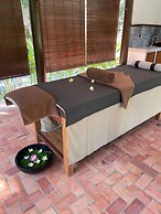 Phoum Chaufea Resort