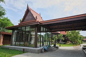 Phoum Chaufea Resort