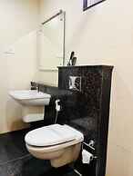 PLA RATHNA RESIDENCY
