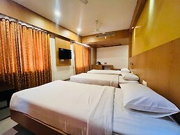 PLA RATHNA RESIDENCY