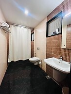 PLA RATHNA RESIDENCY