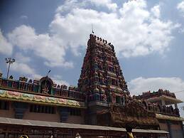 PLA RATHNA RESIDENCY