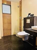 PLA RATHNA RESIDENCY