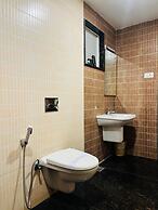 PLA RATHNA RESIDENCY