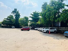 PLA RATHNA RESIDENCY