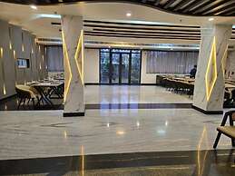 Hotel KNG Grand