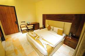 Hotel KNG Grand