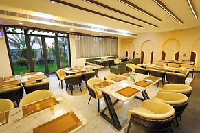 Hotel KNG Grand