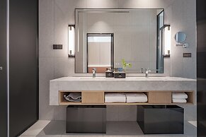 Wanzai Yijia La Maison Hotel