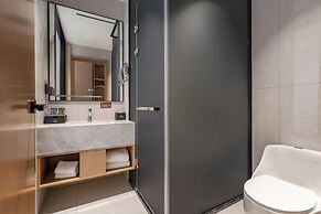 Wanzai Yijia La Maison Hotel