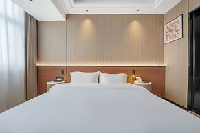 Wanzai Yijia La Maison Hotel