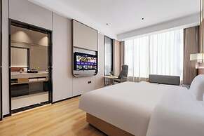 Wanzai Yijia La Maison Hotel