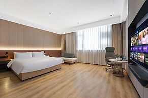 Wanzai Yijia La Maison Hotel