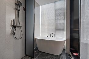 Wanzai Yijia La Maison Hotel