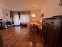 041 Trilocale con Giardino Pinzolo