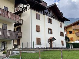 032 Luminosa Mansarda Pinzolo