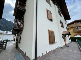 032 Luminosa Mansarda Pinzolo