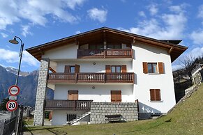 084 Bilocale Adamello Giustino