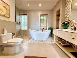 Refined Phan Thiet - Novaworld Villas